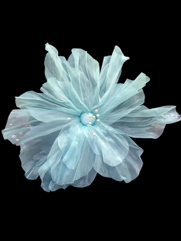 silk organza flower 
pack of 1pc