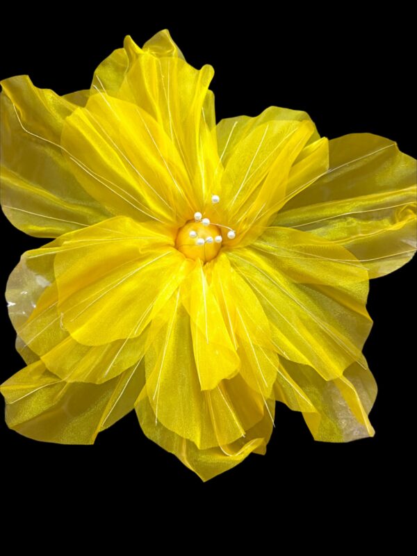 silk organza flower 
pack of 1pc