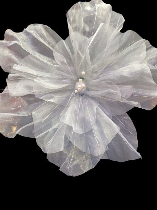silk organza flower 
pack of 1pc